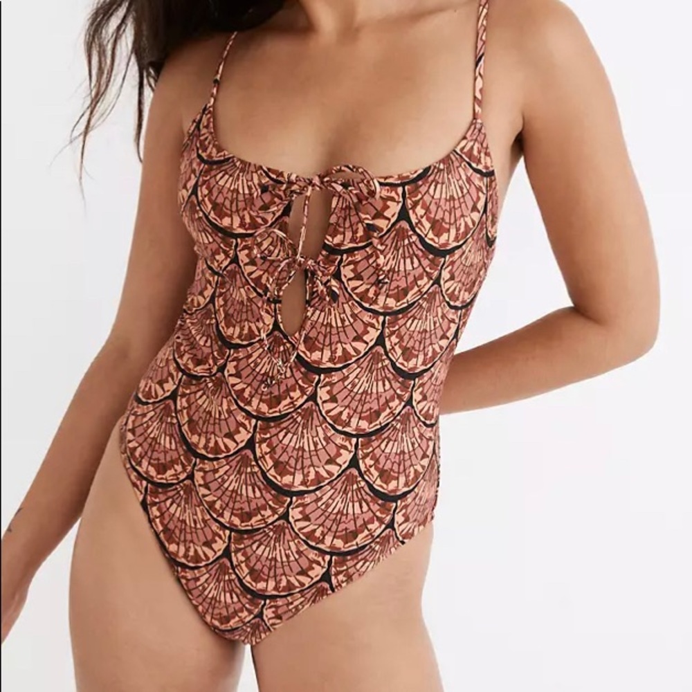 Madewell Second Wave Tie-Front One-Piece Swimsuit in Painted Seashells